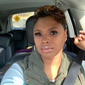 Meet your Posher, Paris